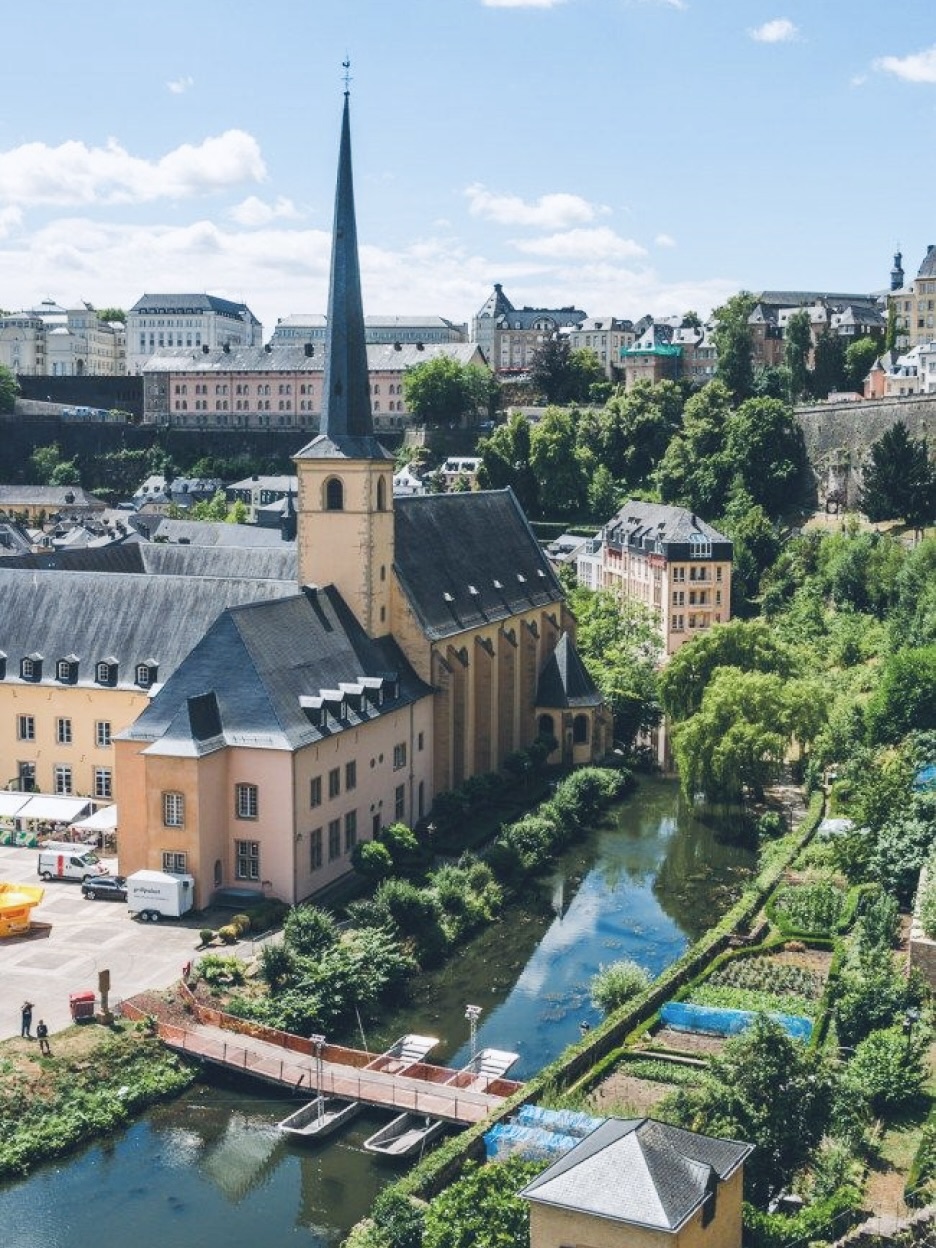 Flüge nach Luxemburg (LUX)
